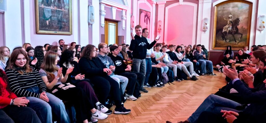 99a1c95c-a06e-4e28-8862-e3ad3d5f0004