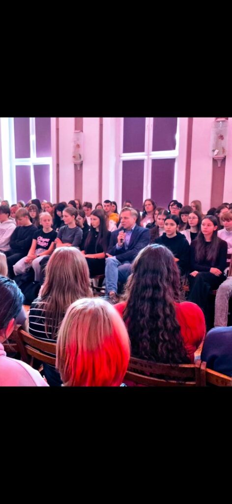 aa2b9f93-5277-4f7c-8e2b-6b5b9b560973