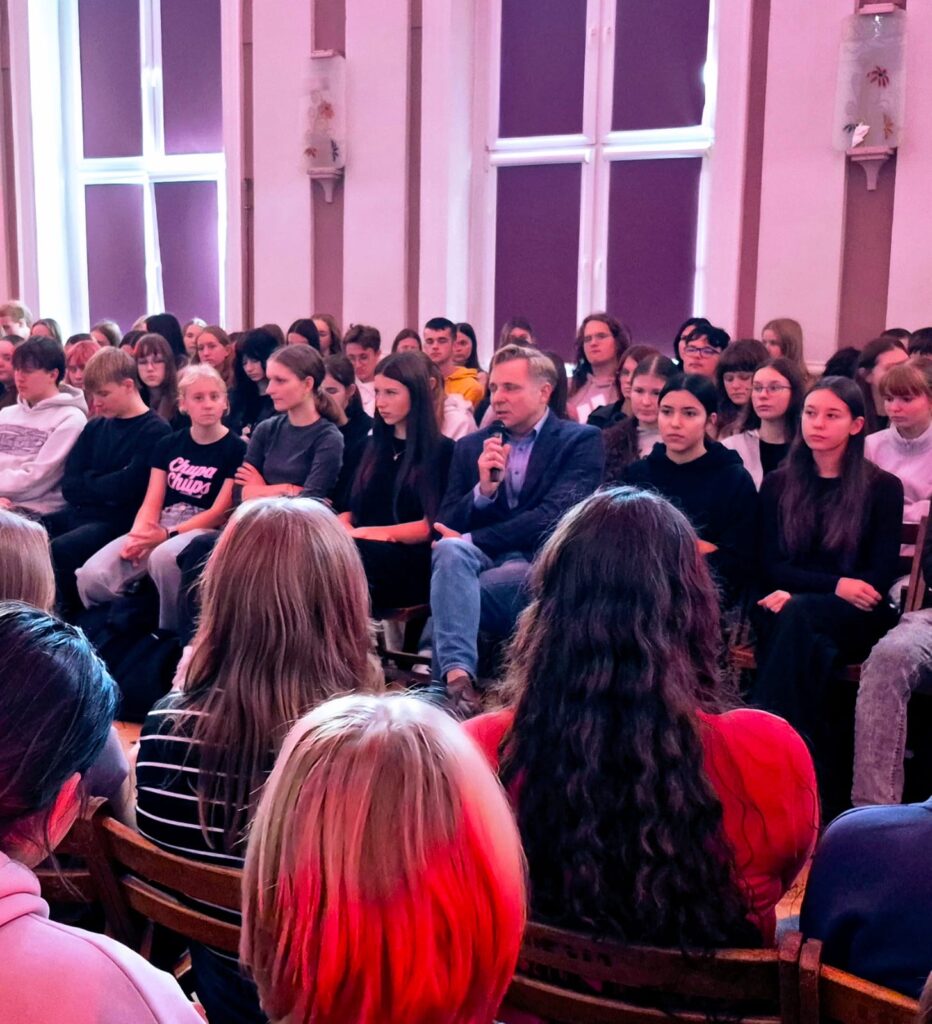 d947d110-1a6f-4d42-b606-b622a3f4dc81