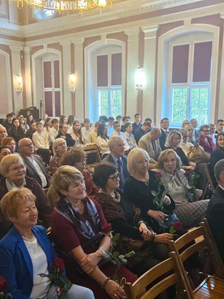 fccf5c4a-826b-4f26-baa2-5705535f3632